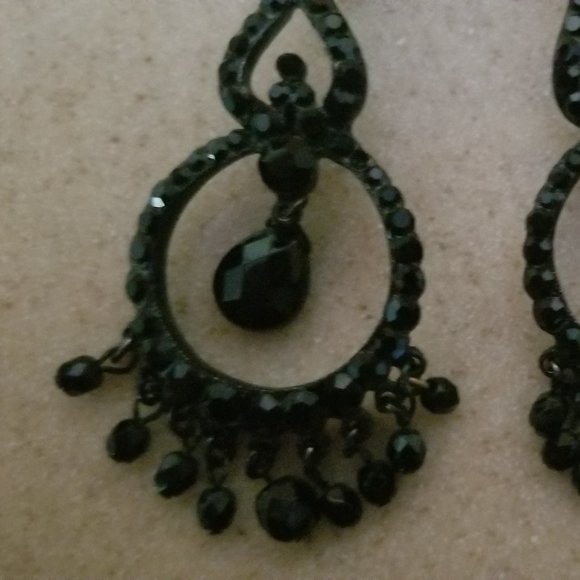 VINTAGE STATEMENT JOSE & MARIA BARRERA BLACK CRYSTAL DANGLE CHANDELIER EARRINGS - Picture 9 of 12